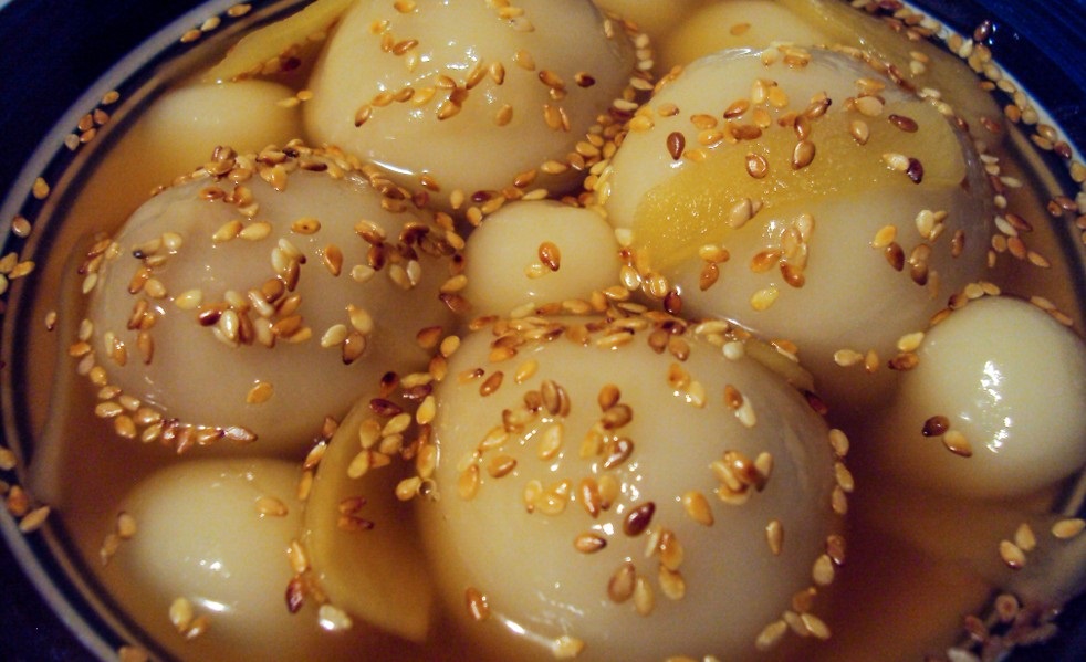 Chè trôi nước: Rice ball sweet soup